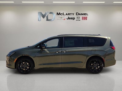 2027 Chrysler Pacifica PACIFICA LIMITED AWD