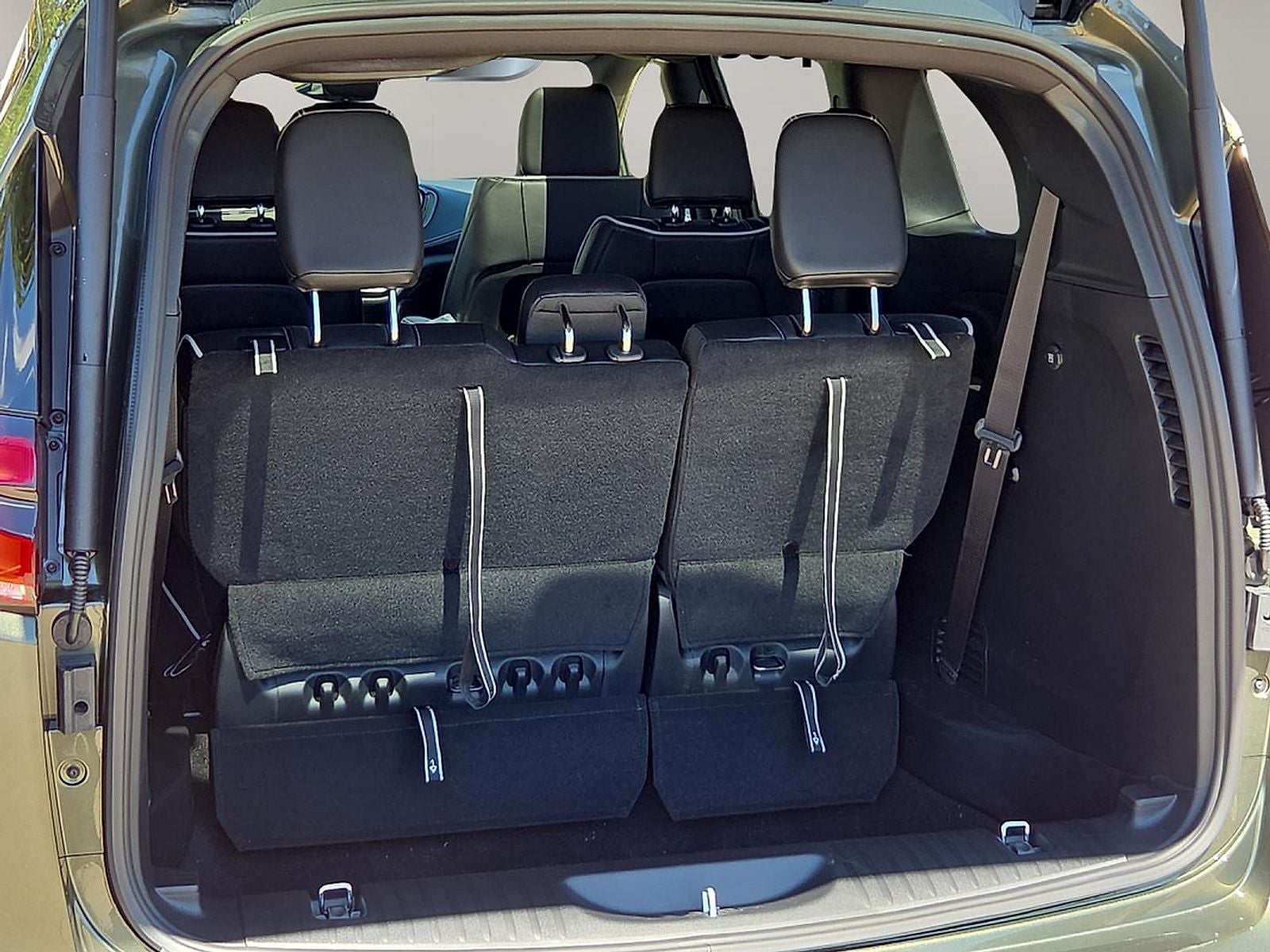 2027 Chrysler Pacifica PACIFICA LIMITED AWD