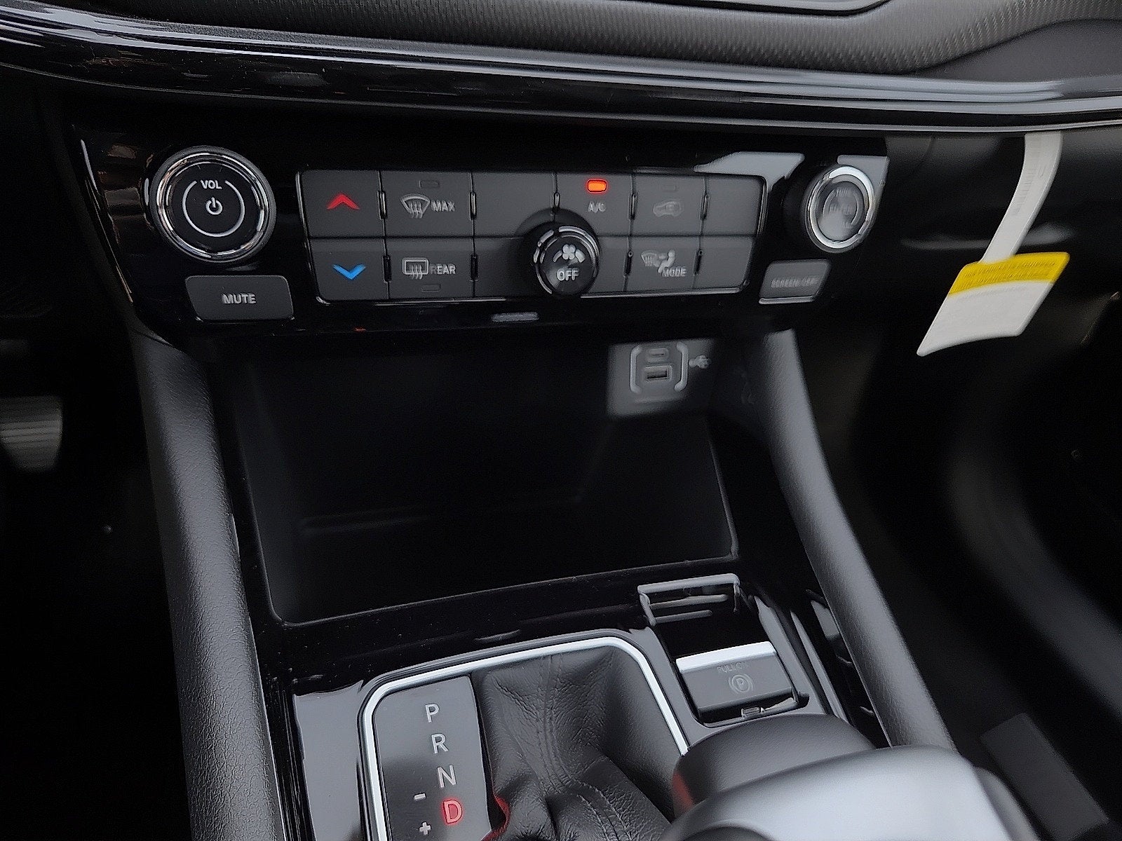 2027 Jeep Compass COMPASS LATITUDE ALTITUDE 4X4