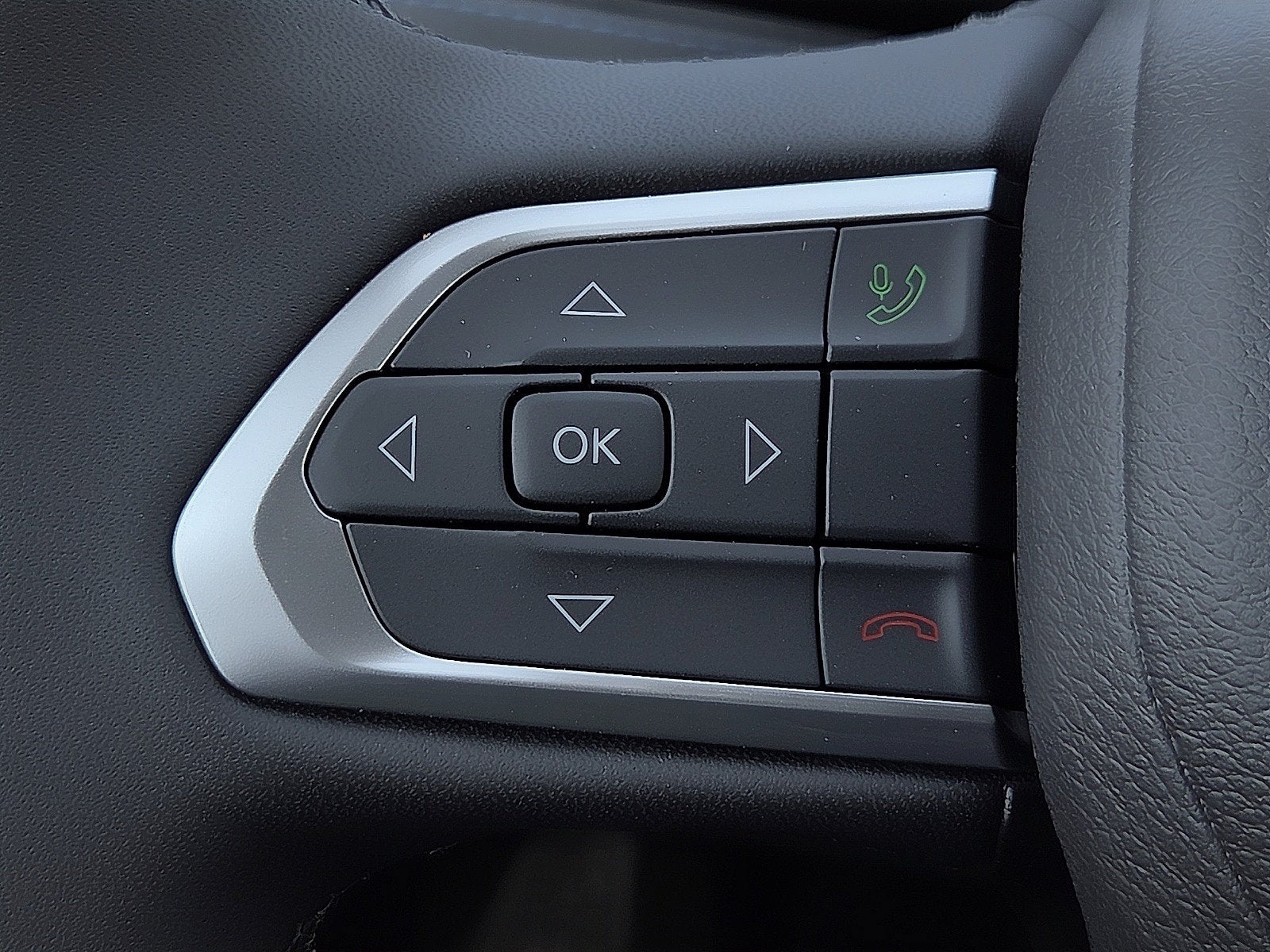 2027 Jeep Compass COMPASS LATITUDE ALTITUDE 4X4