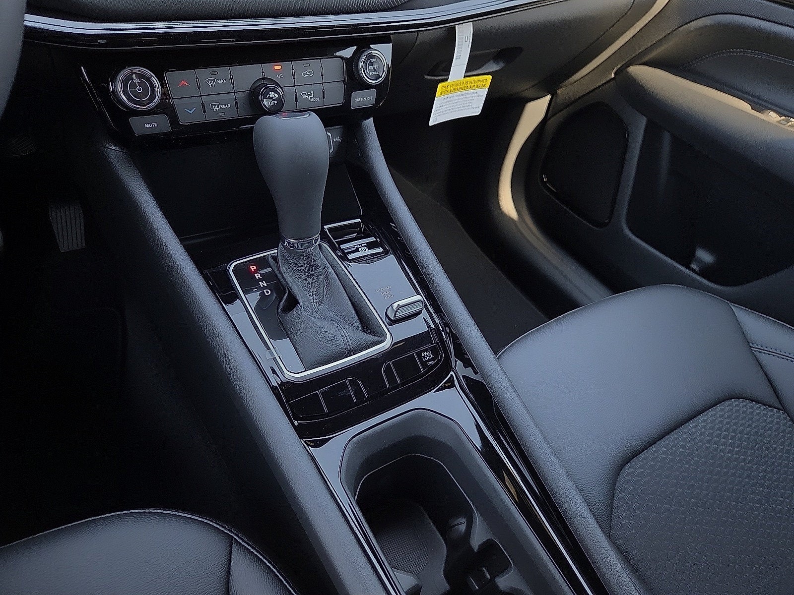 2027 Jeep Compass COMPASS LATITUDE ALTITUDE 4X4