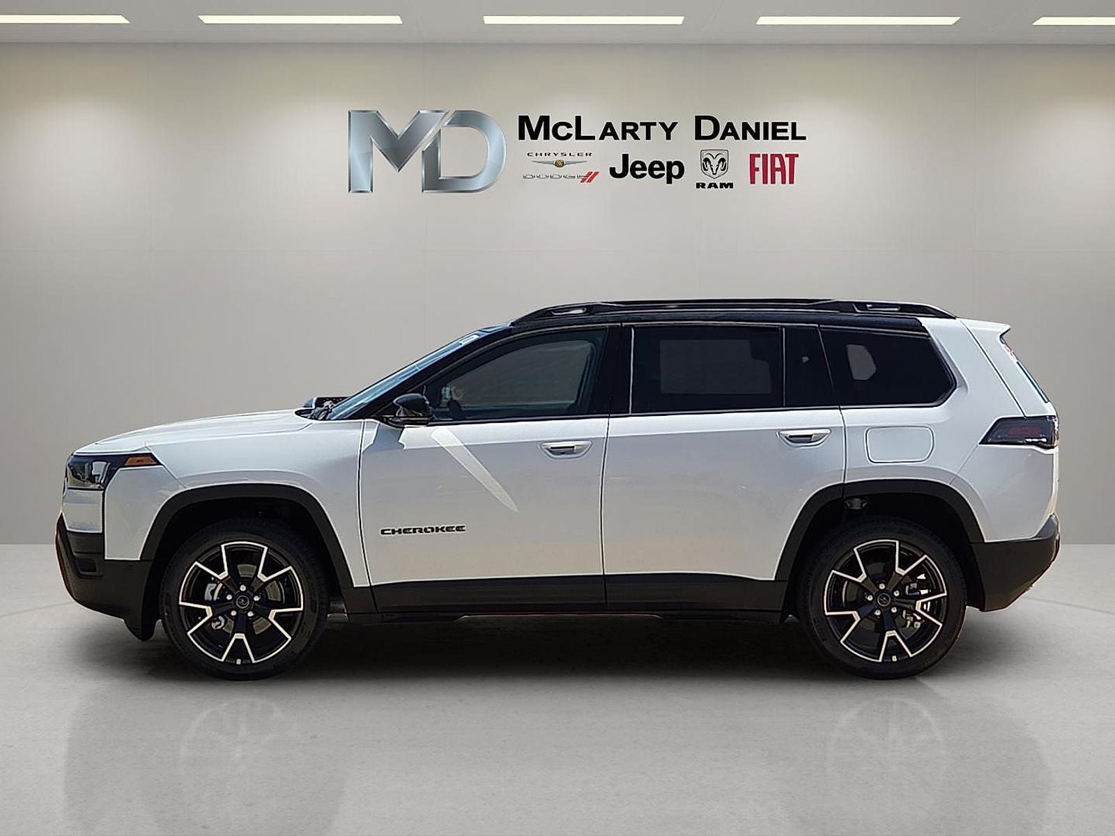 2026 Jeep Cherokee CHEROKEE OVERLAND 4X4