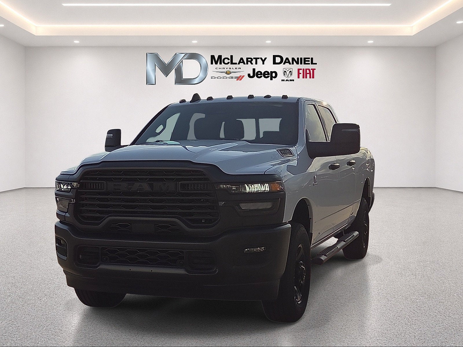 2026 RAM 3500 RAM 3500 TRADESMAN CREW CAB 4X4 6'4' BOX
