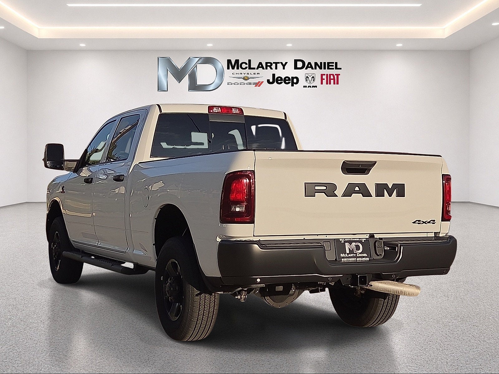 2026 RAM 3500 RAM 3500 TRADESMAN CREW CAB 4X4 6'4' BOX