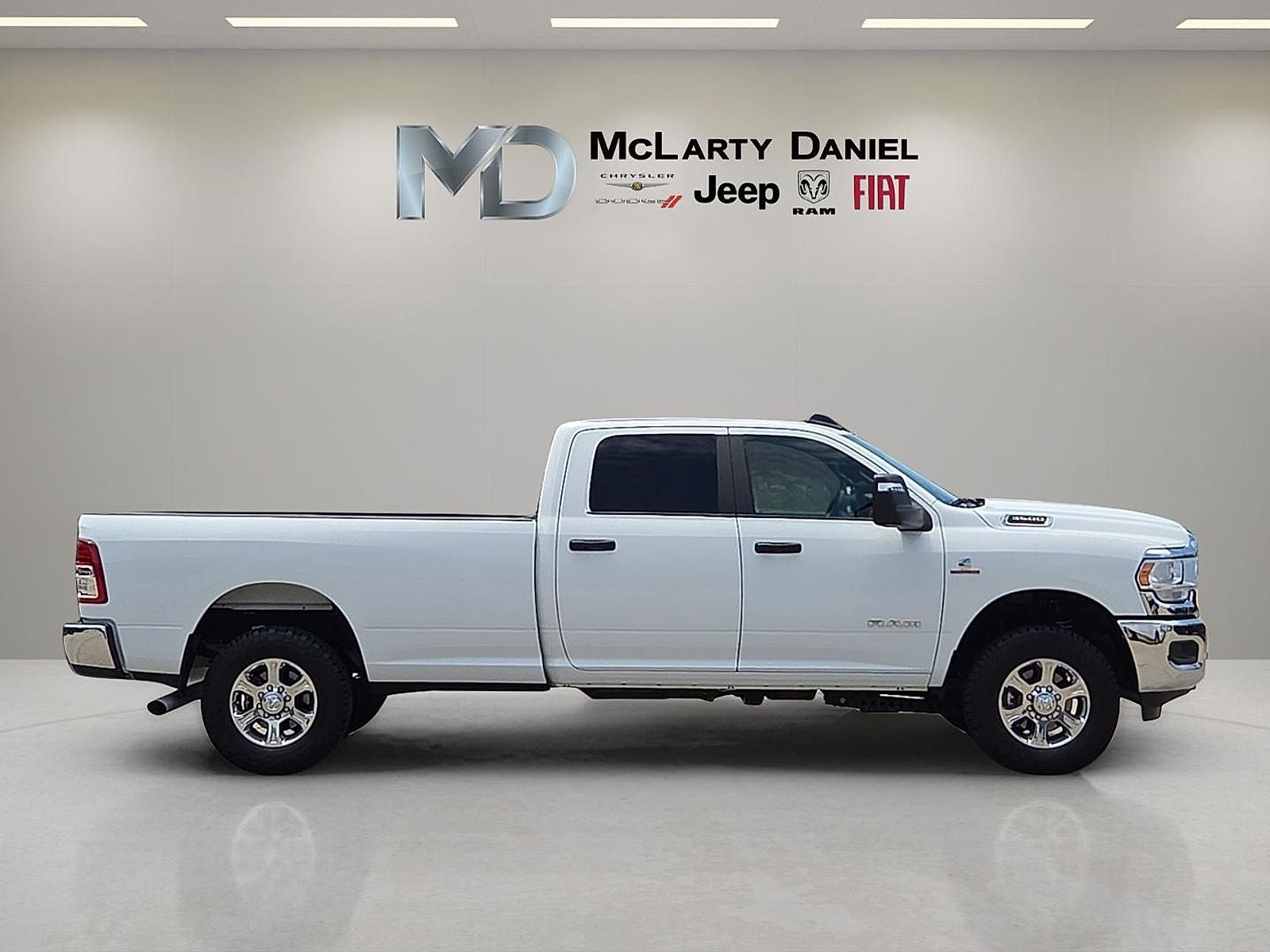 2024 RAM 3500 Big Horn Crew Cab 4x4 8' Box