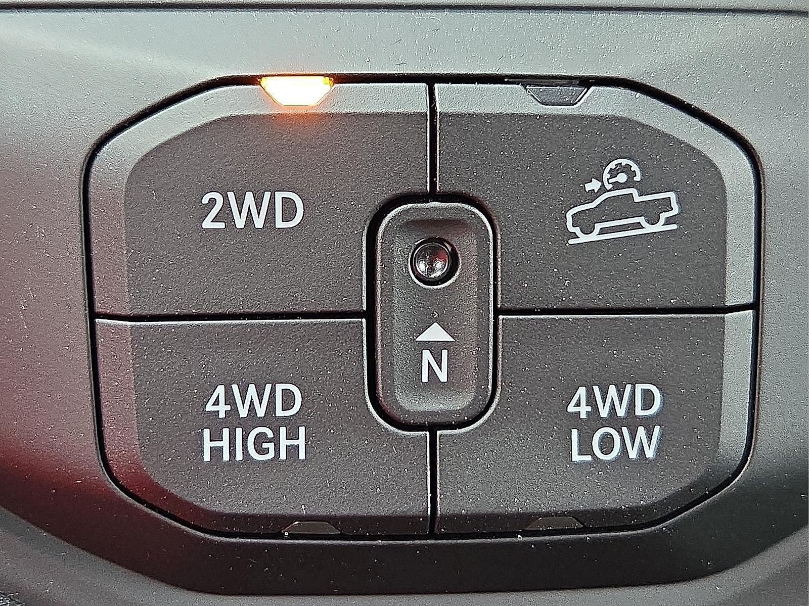 2026 RAM Ram 2500 RAM 2500 WARLOCK CREW CAB 4X4 6'4' BOX