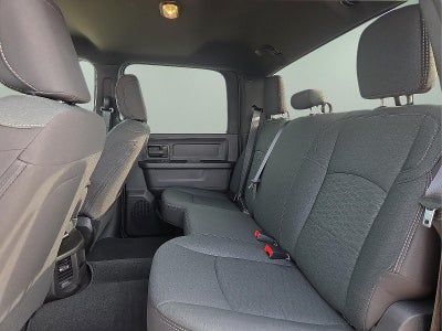 2026 RAM Ram 2500 RAM 2500 BLACK EXPRESS CREW CAB 4X4 6'4' BOX