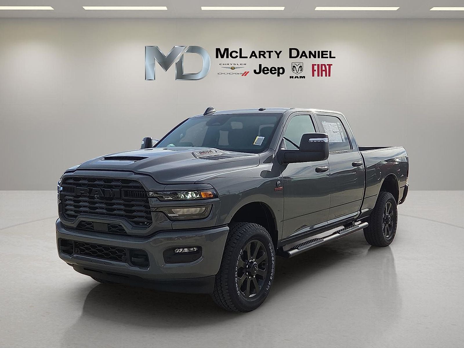 2026 RAM Ram 2500 RAM 2500 BLACK EXPRESS CREW CAB 4X4 6'4' BOX