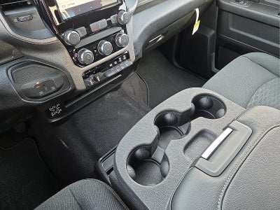 2026 RAM Ram 2500 RAM 2500 BLACK EXPRESS CREW CAB 4X4 6'4' BOX