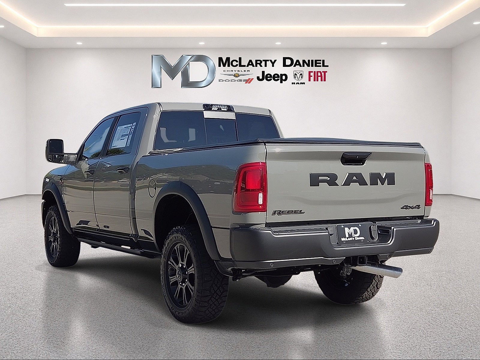 2027 RAM 2500 RAM 2500 REBEL CREW CAB 4X4 6'4' BOX