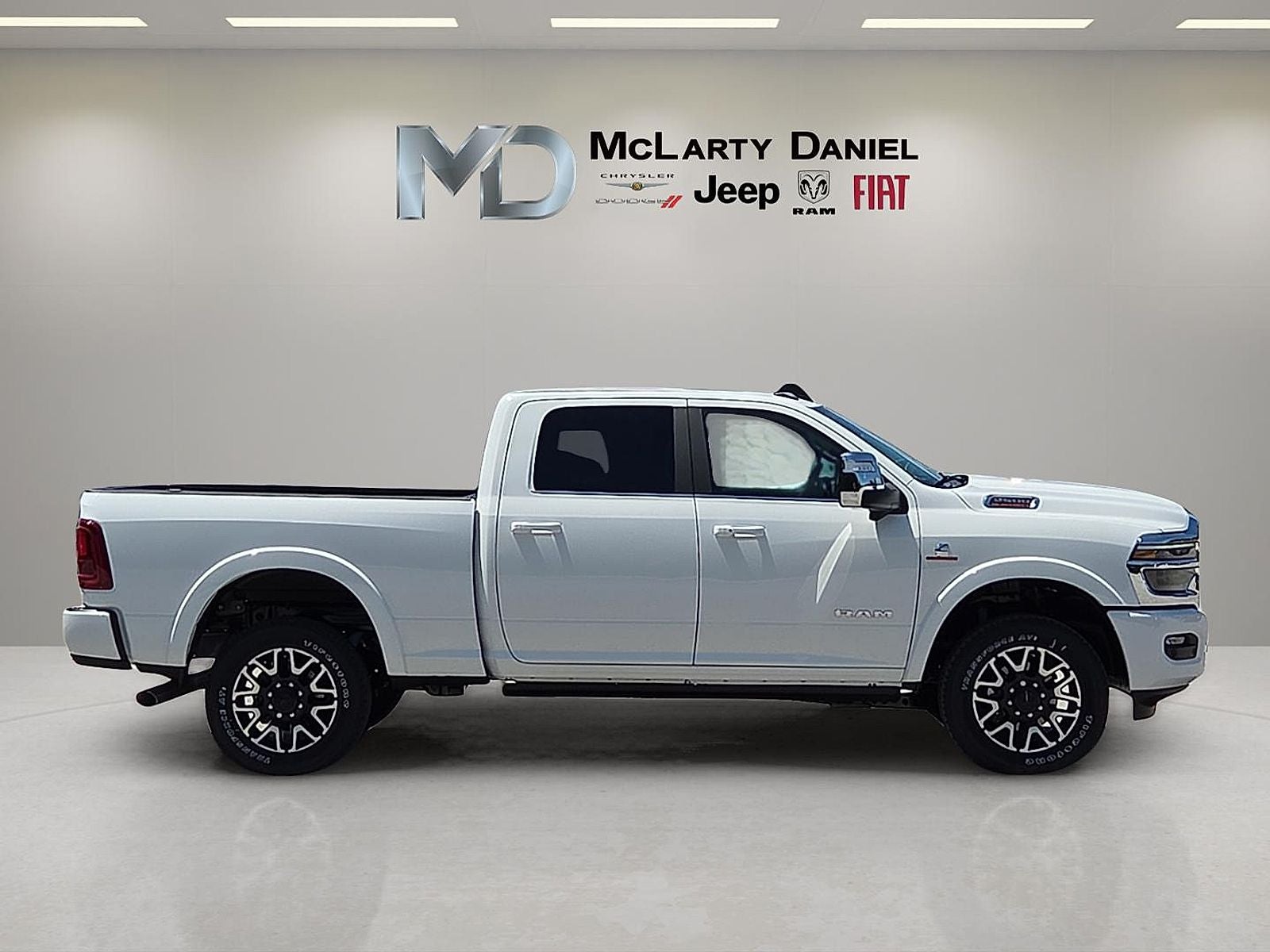 2026 RAM Ram 2500 RAM 2500 LIMITED LONGHORN CREW CAB 4X4 6'4' BOX