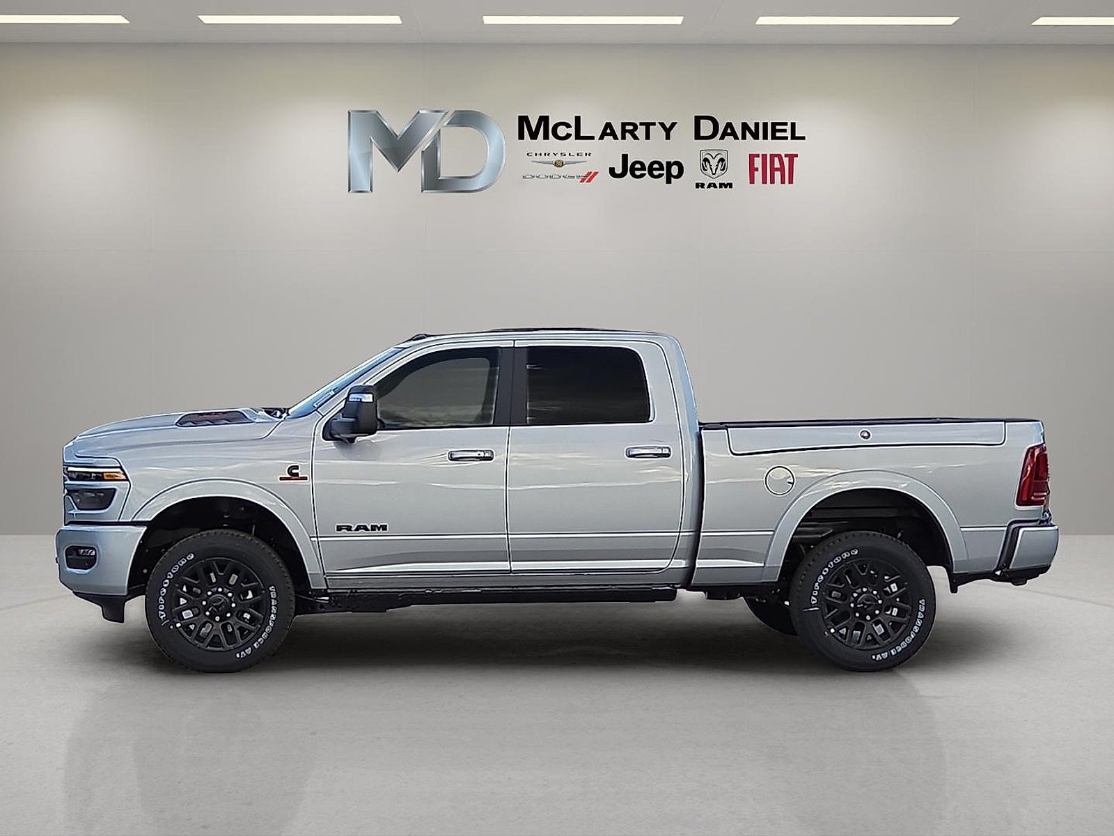 2026 RAM Ram 2500 RAM 2500 LIMITED CREW CAB 4X4 6'4' BOX