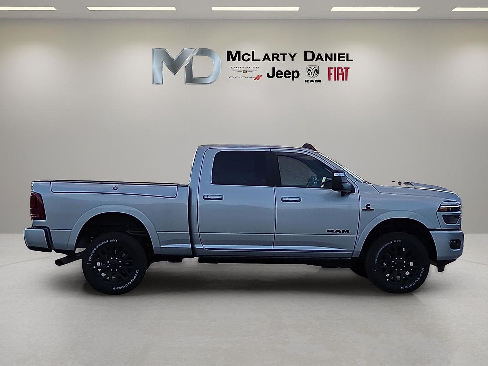 2026 RAM Ram 2500 RAM 2500 LIMITED CREW CAB 4X4 6'4' BOX