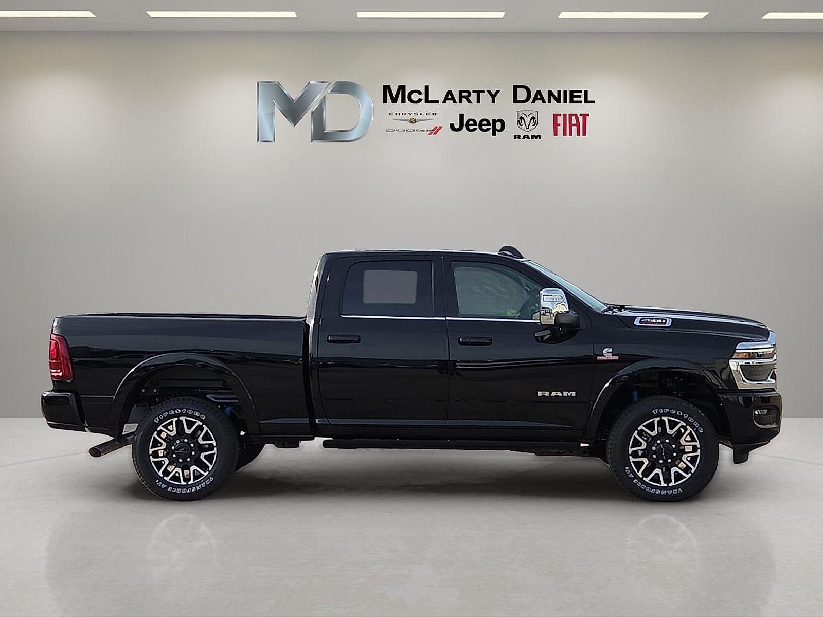 2026 RAM Ram 2500 RAM 2500 LIMITED LONGHORN CREW CAB 4X4 6'4' BOX