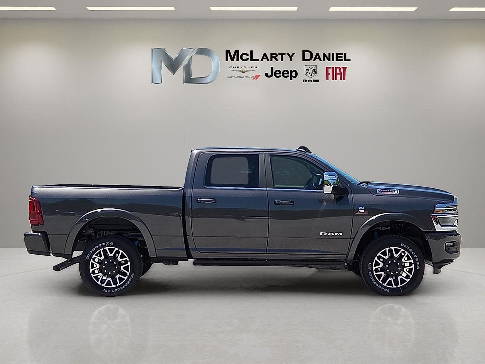 2026 RAM Ram 2500 RAM 2500 LIMITED LONGHORN CREW CAB 4X4 6'4' BOX