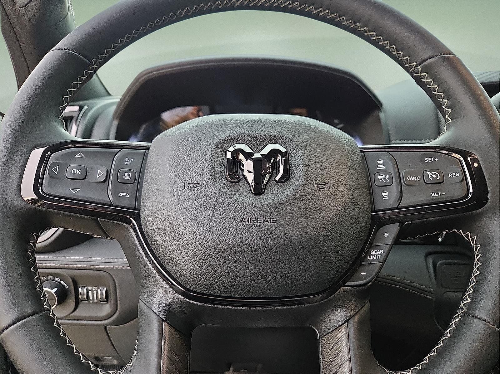 2026 RAM Ram 2500 RAM 2500 LIMITED CREW CAB 4X4 6'4' BOX