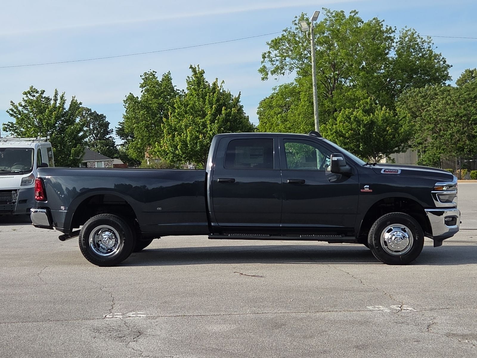 2026 RAM Ram 3500 RAM 3500 TRADESMAN CREW CAB 4X4 8' BOX