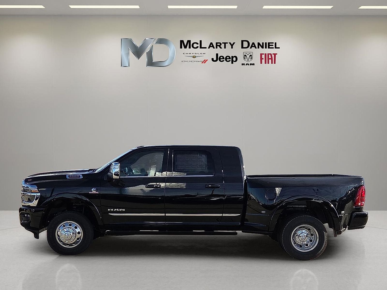 2026 RAM Ram 3500 RAM 3500 LIMITED MEGA CAB 4X4 6'4' BOX