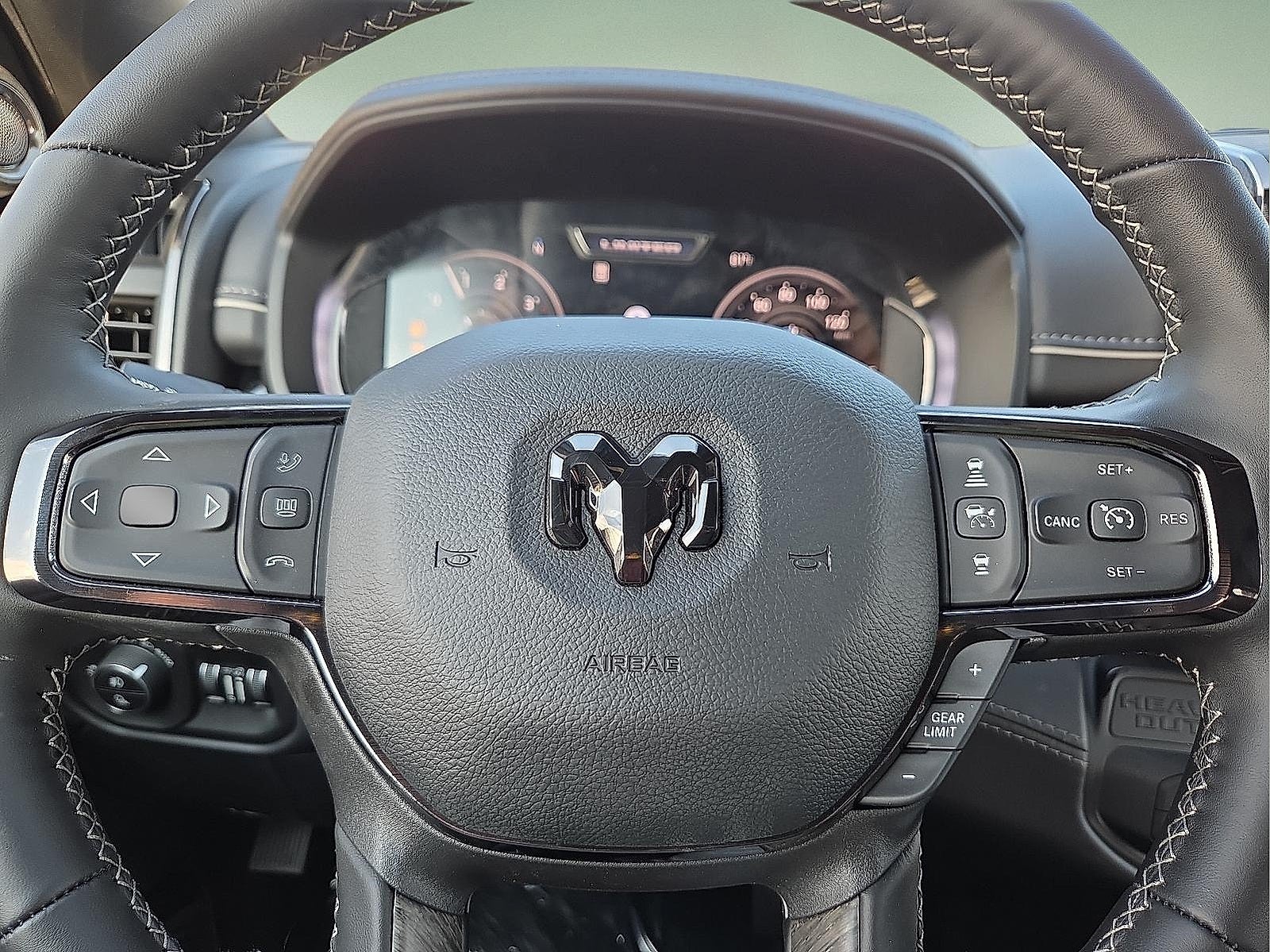 2026 RAM Ram 3500 RAM 3500 LIMITED CREW CAB 4X4 8' BOX