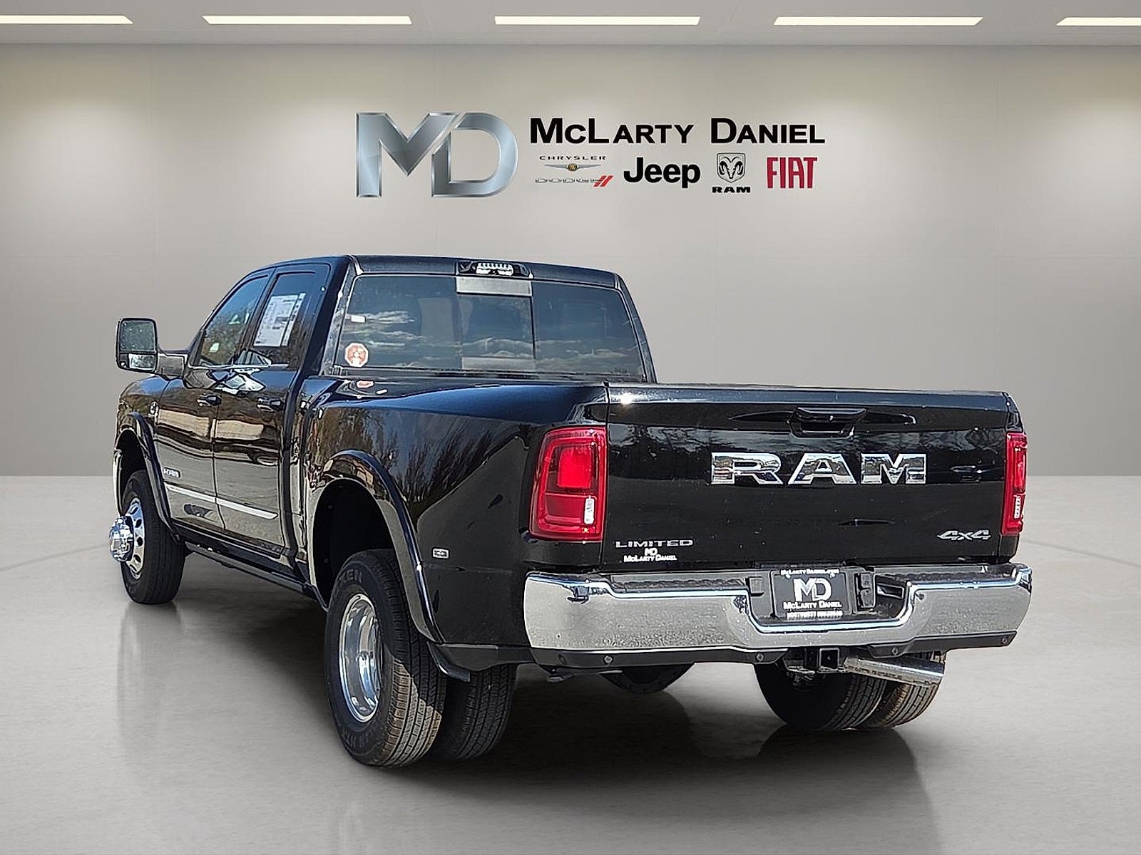 2026 RAM Ram 3500 RAM 3500 LIMITED CREW CAB 4X4 8' BOX