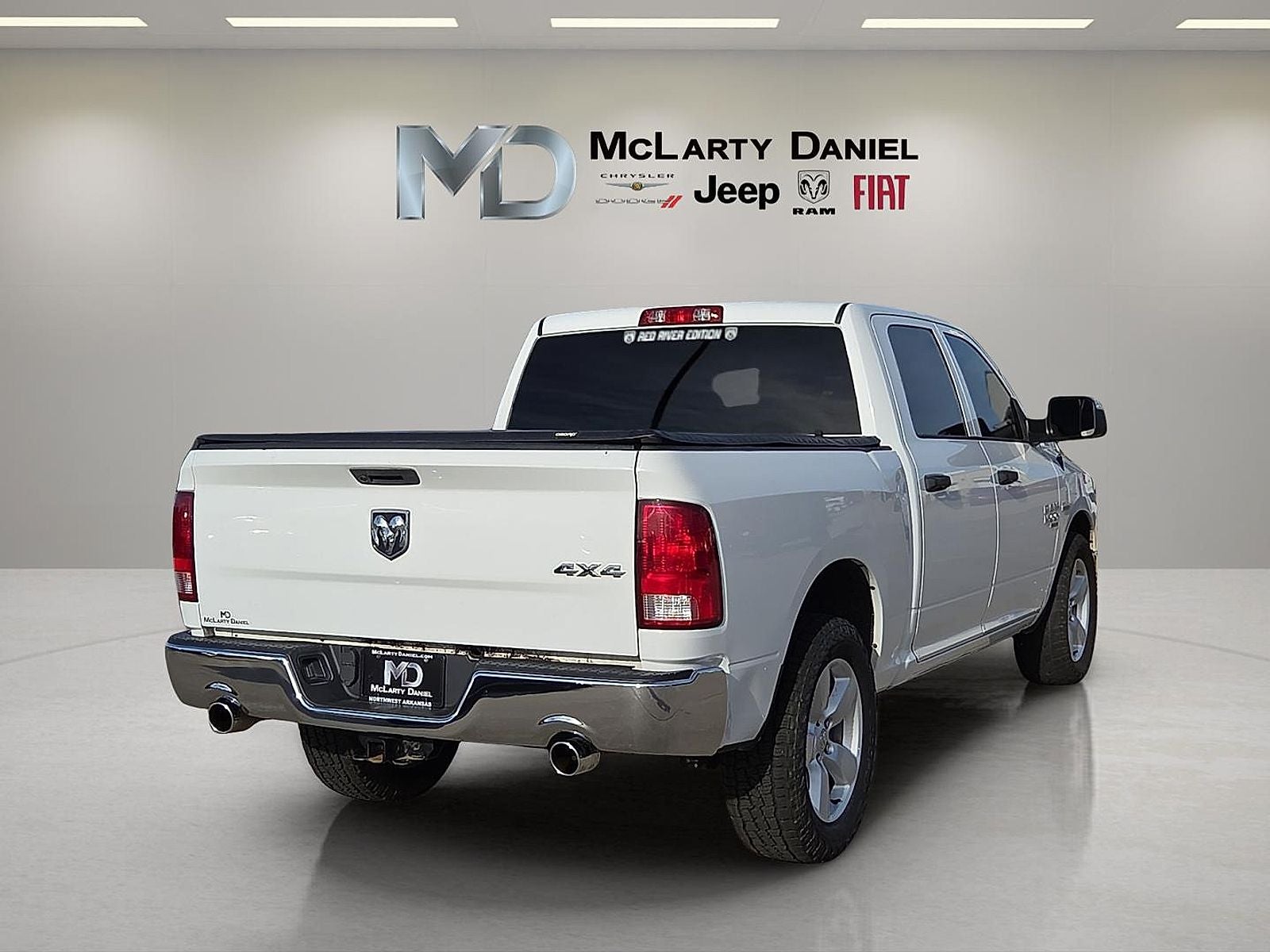 2022 RAM 1500 Classic Tradesman Crew Cab 4x4 5'7' Box