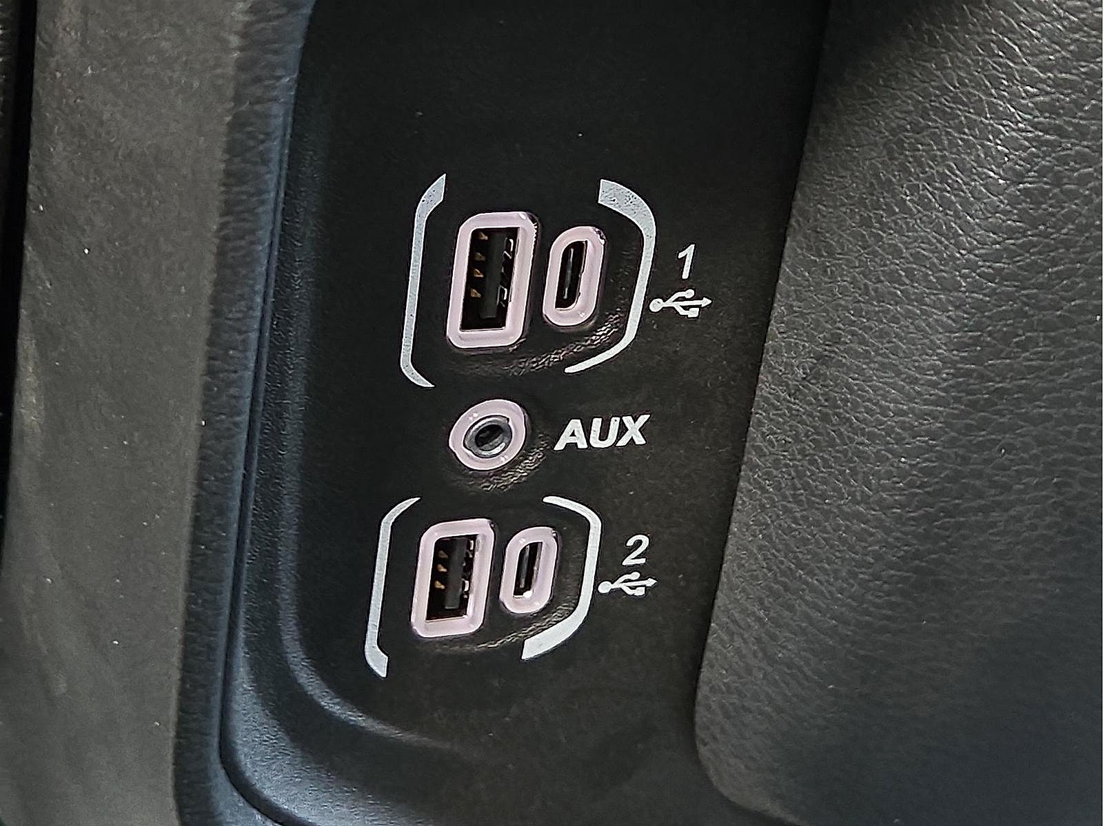 2025 RAM Ram 1500 RAM 1500 TRADESMAN CREW CAB 4X4 5'7' BOX