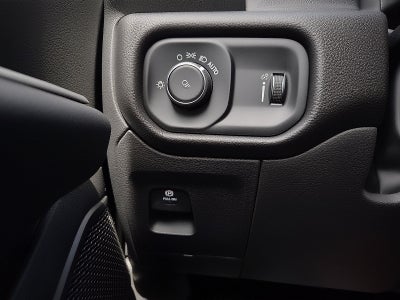 2027 RAM 1500 RAM 1500 TRADESMAN CREW CAB 4X4 5'7' BOX