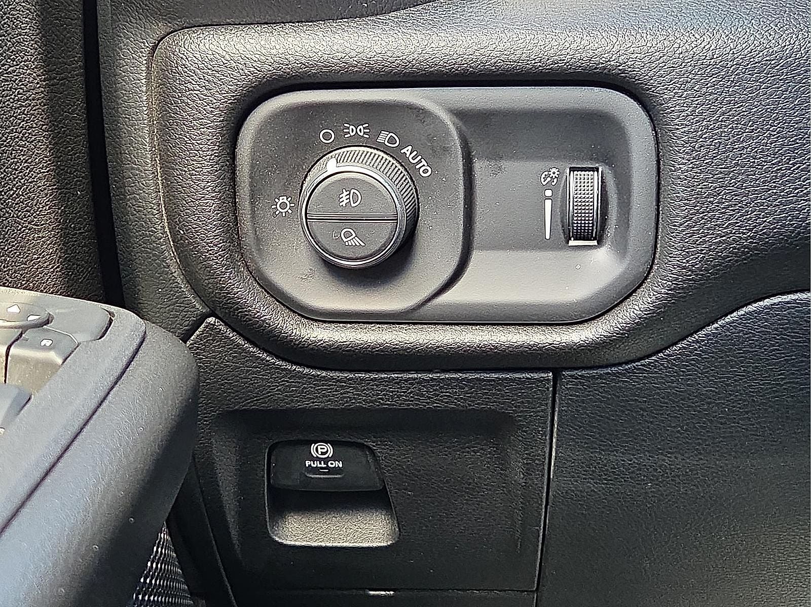 2026 RAM 1500 Warlock