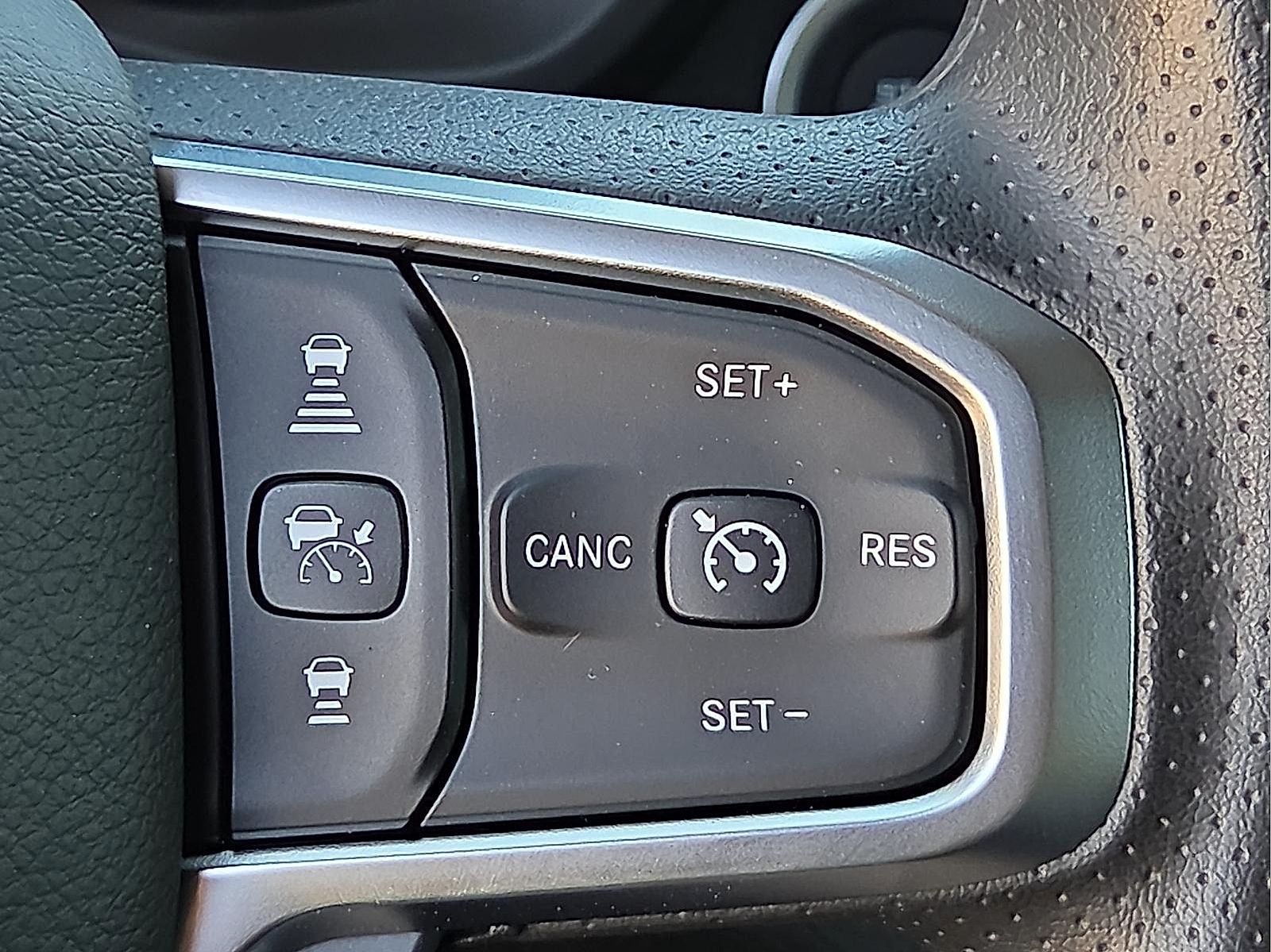 2026 RAM Ram 1500 RAM 1500 WARLOCK CREW CAB 4X4 5'7' BOX