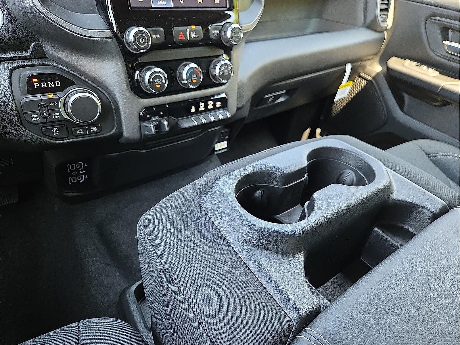 2026 RAM Ram 1500 RAM 1500 WARLOCK CREW CAB 4X4 5'7' BOX