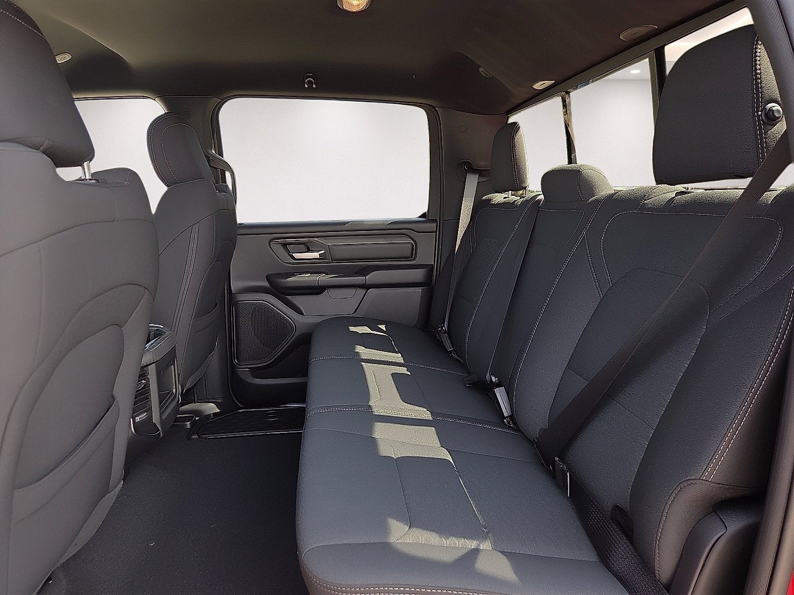 2026 RAM 1500 RAM 1500 EXPRESS CREW CAB 4X4 5'7' BOX