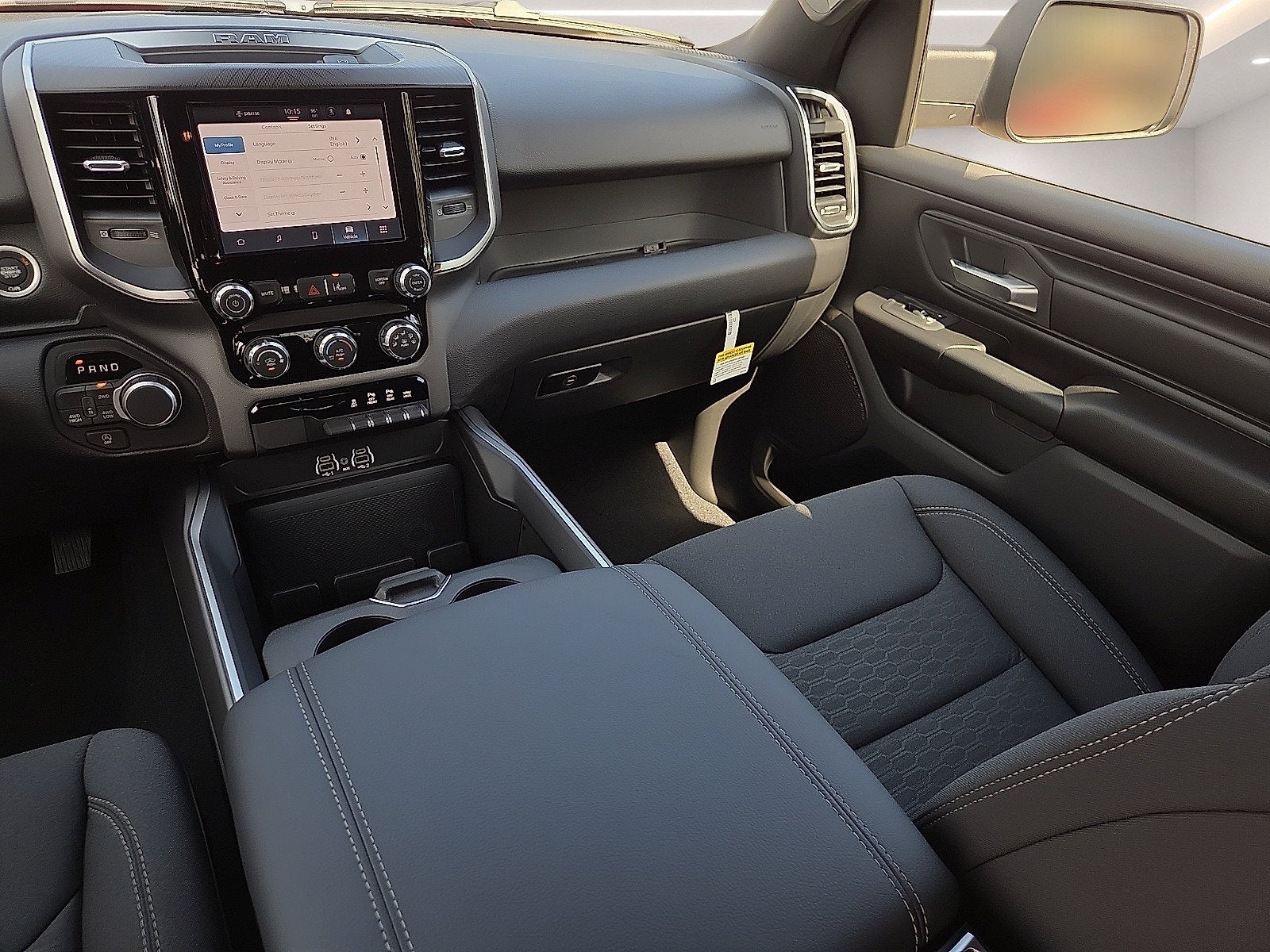 2026 RAM 1500 RAM 1500 EXPRESS CREW CAB 4X4 5'7' BOX