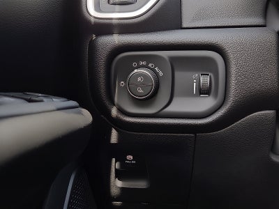 2026 RAM 1500 RAM 1500 EXPRESS CREW CAB 4X4 5'7' BOX