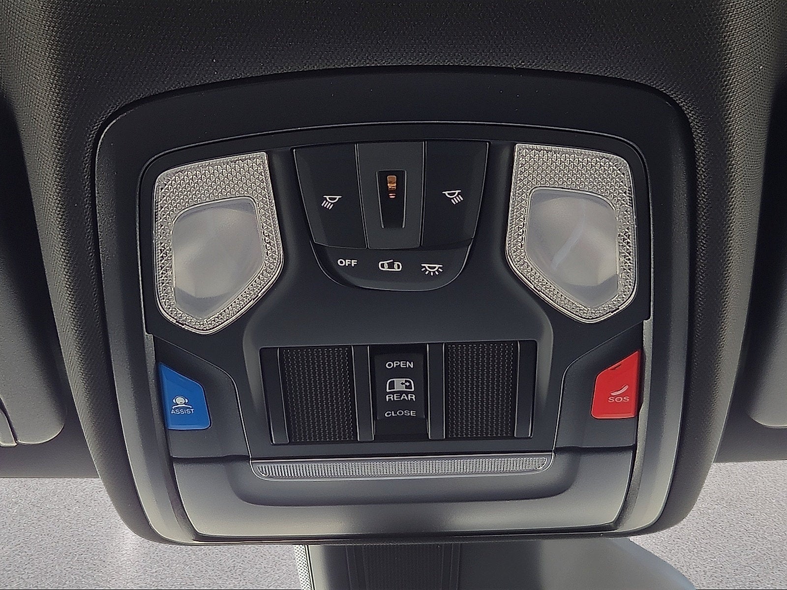 2027 RAM 1500 RAM 1500 EXPRESS CREW CAB 4X4 5'7' BOX