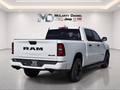 2027 RAM 1500 RAM 1500 EXPRESS CREW CAB 4X4 5'7' BOX