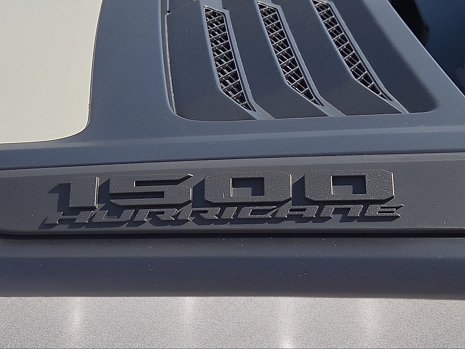 2027 RAM 1500 RAM 1500 EXPRESS CREW CAB 4X4 5'7' BOX