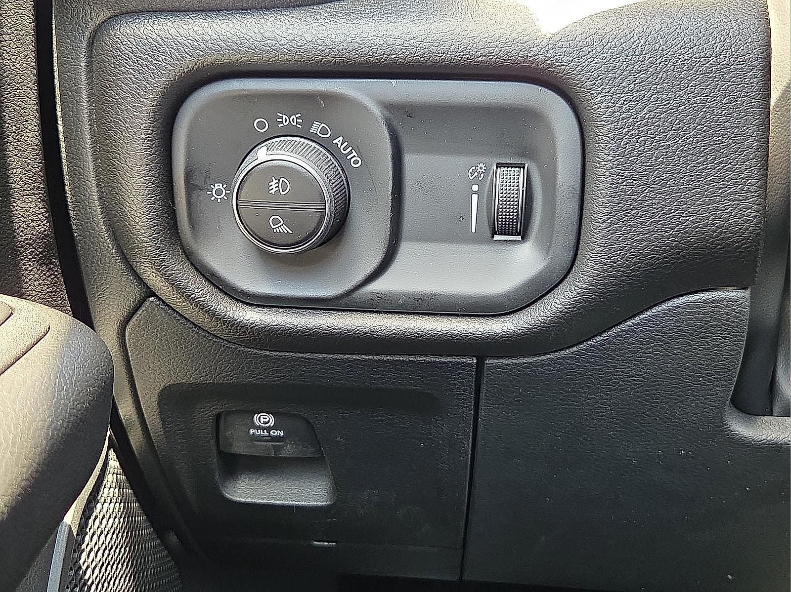 2026 RAM Ram 1500 RAM 1500 EXPRESS CREW CAB 4X4 5'7' BOX