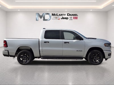 2027 RAM 1500 RAM 1500 EXPRESS CREW CAB 4X4 5'7' BOX