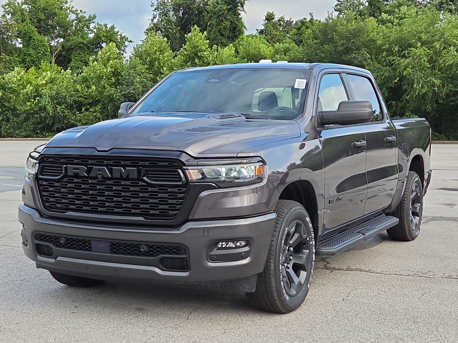 2026 RAM Ram 1500 RAM 1500 EXPRESS CREW CAB 4X4 5'7' BOX