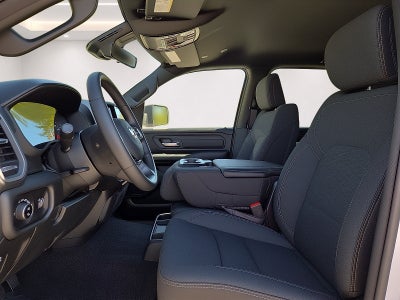 2027 RAM 1500 RAM 1500 EXPRESS CREW CAB 4X4 5'7' BOX