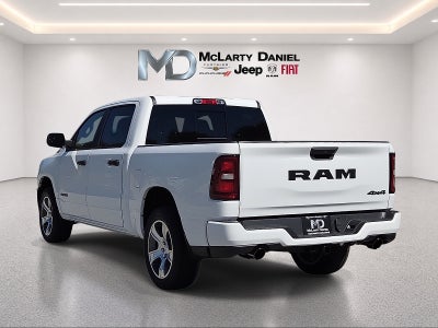 2027 RAM 1500 RAM 1500 EXPRESS CREW CAB 4X4 5'7' BOX