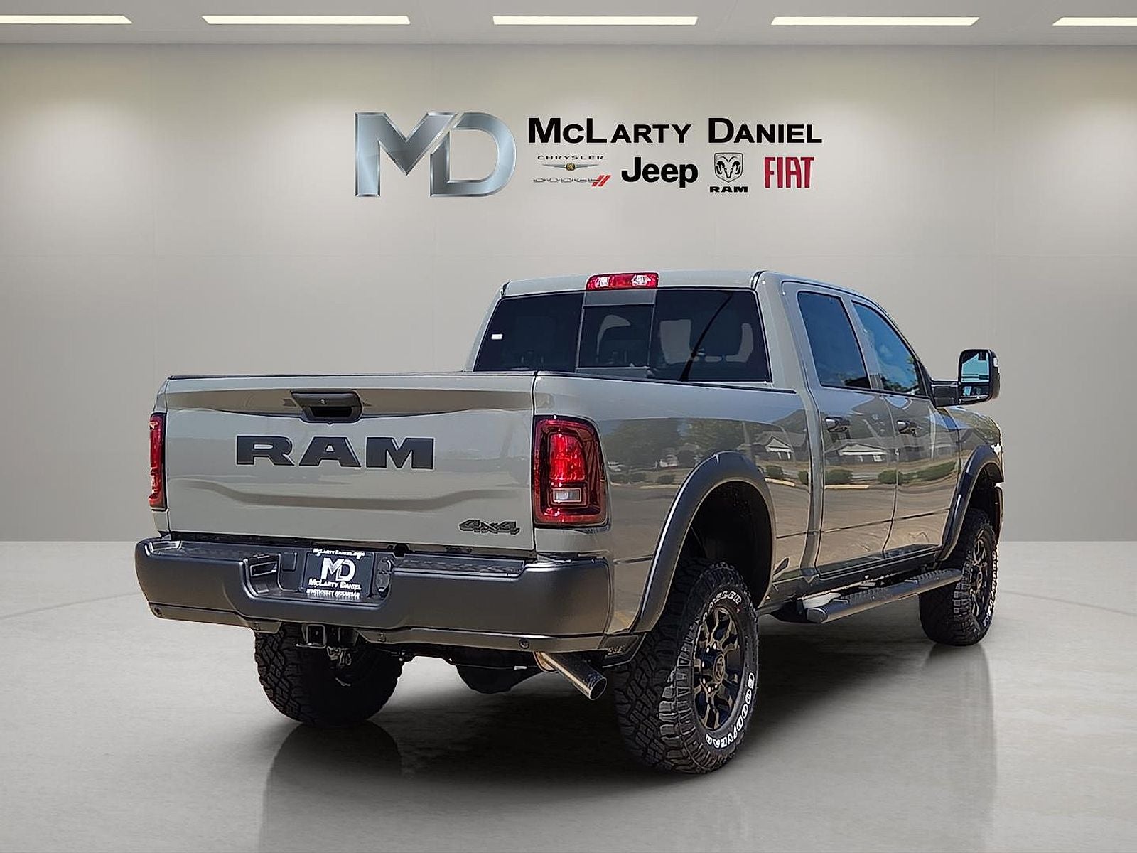 2026 RAM 2500 Tradesman Crew Cab 4x4 6'4' Box