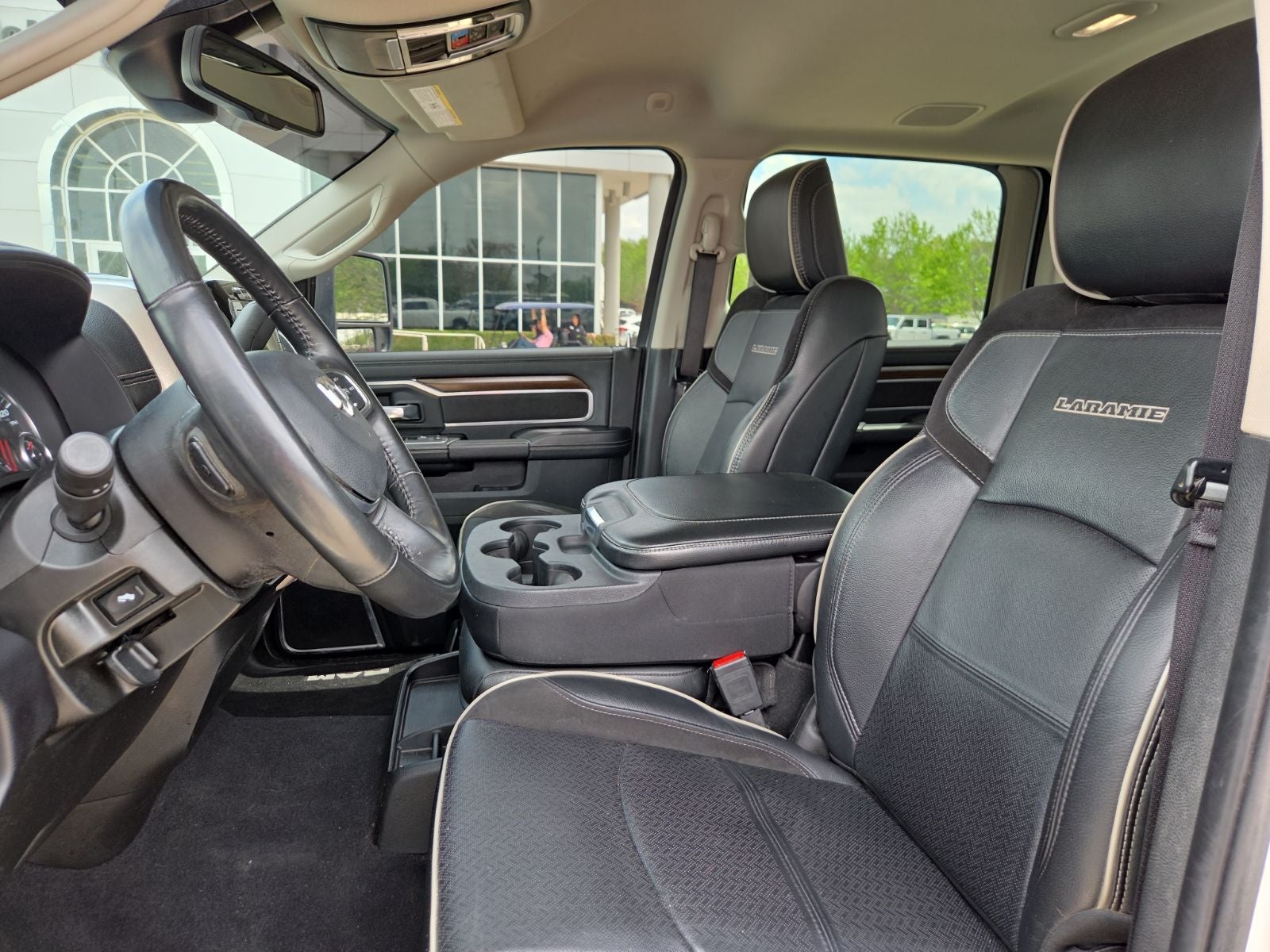 2024 RAM 2500 Laramie Crew Cab 4x4 6'4' Box