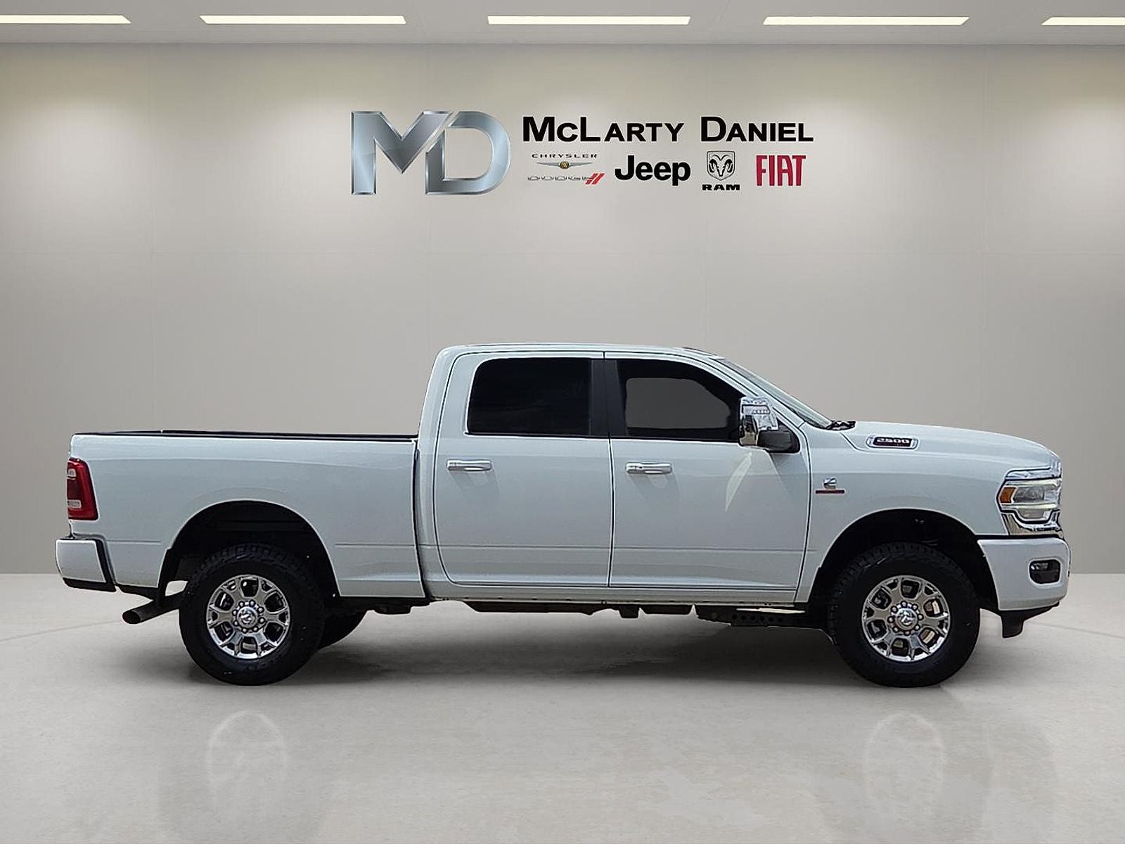 2024 RAM 2500 Laramie Crew Cab 4x4 6'4' Box
