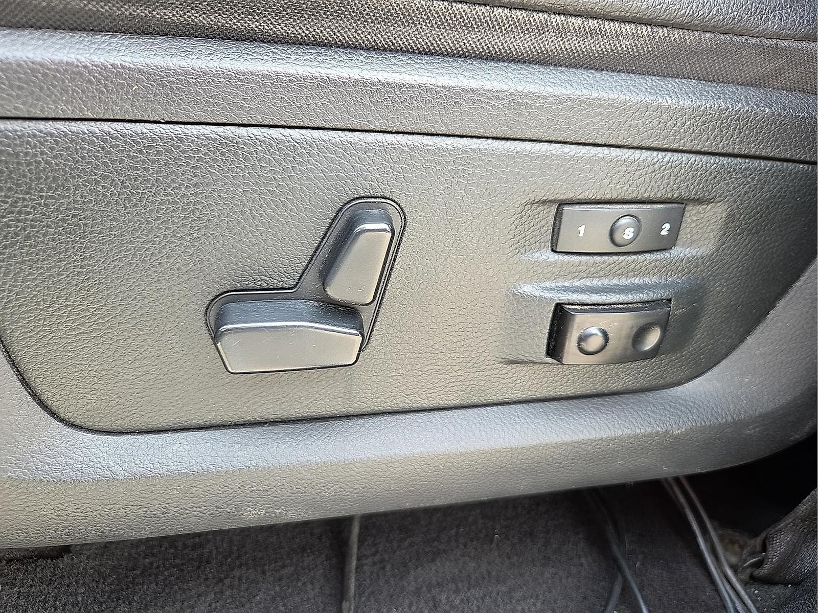 2018 RAM 2500 Laramie Mega Cab 4x4 6'4' Box