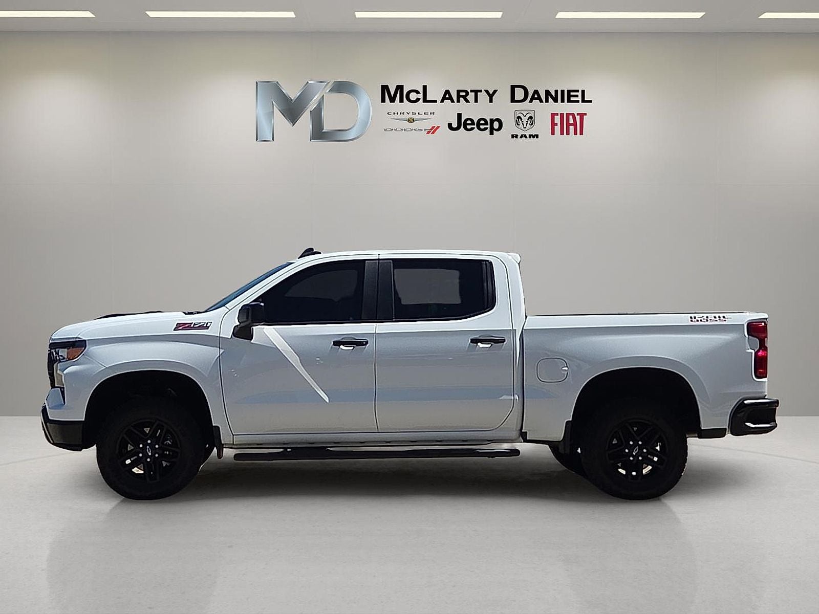 2025 Chevrolet Silverado 1500 4WD Crew Cab Short Bed Custom Trail Boss