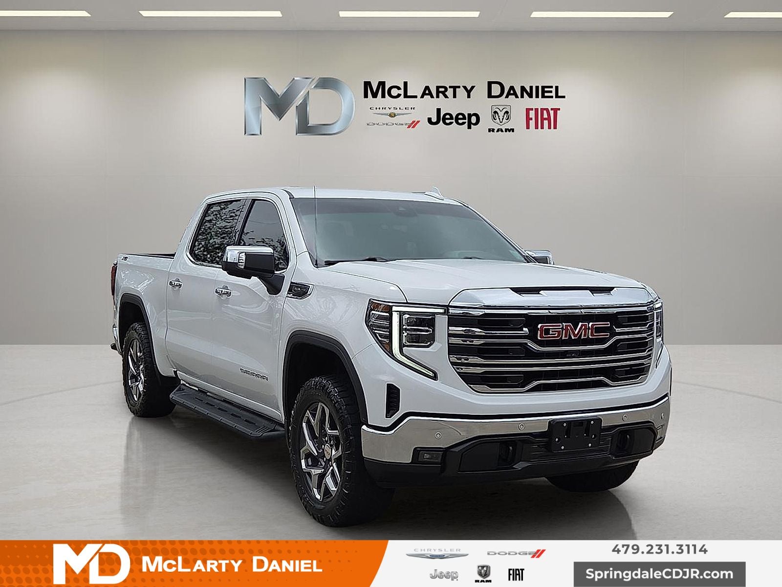 2024 GMC Sierra 1500 4WD Crew Cab Short Box SLT