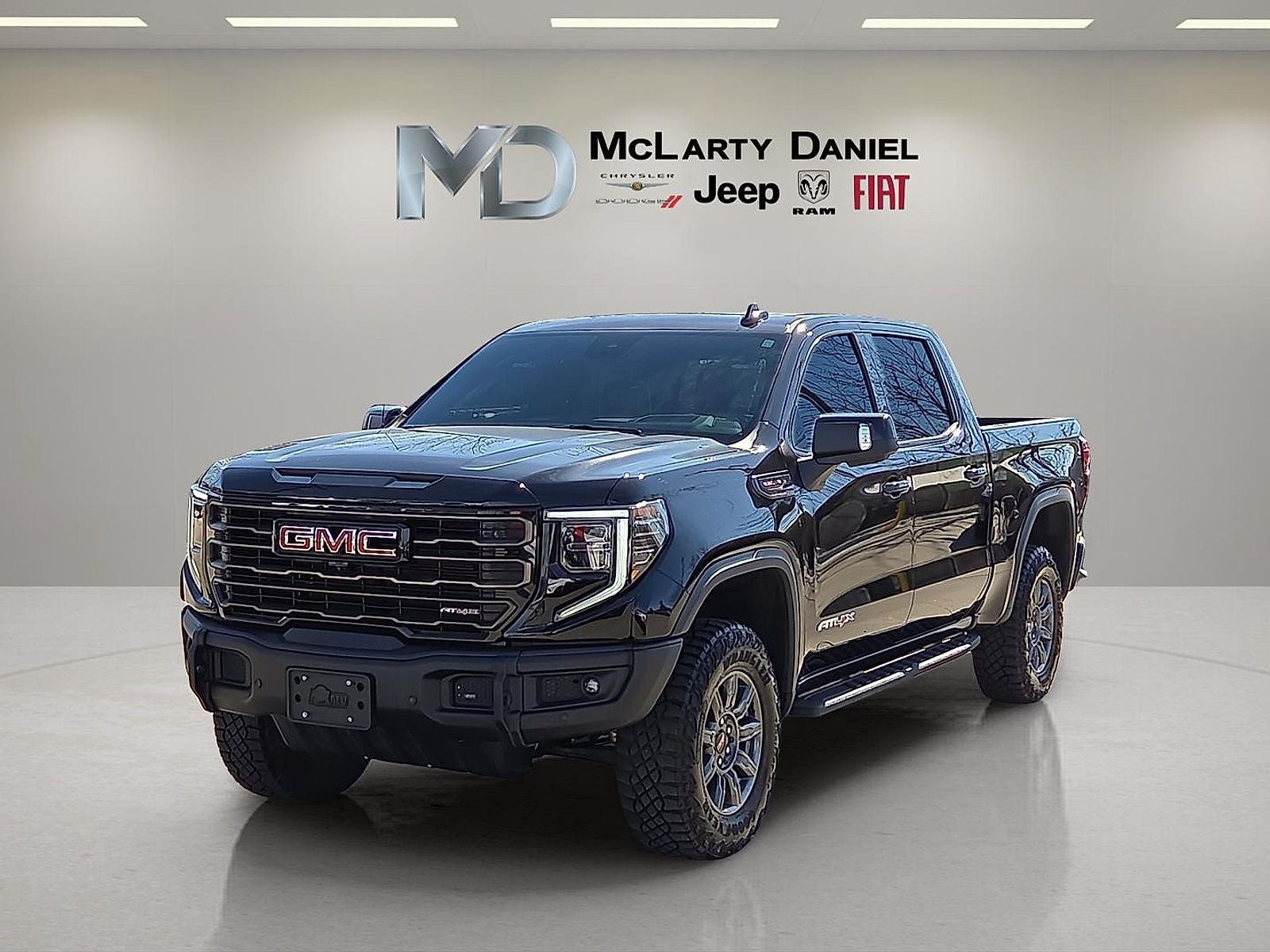 2025 GMC Sierra 1500 4WD Crew Cab Short Box AT4X