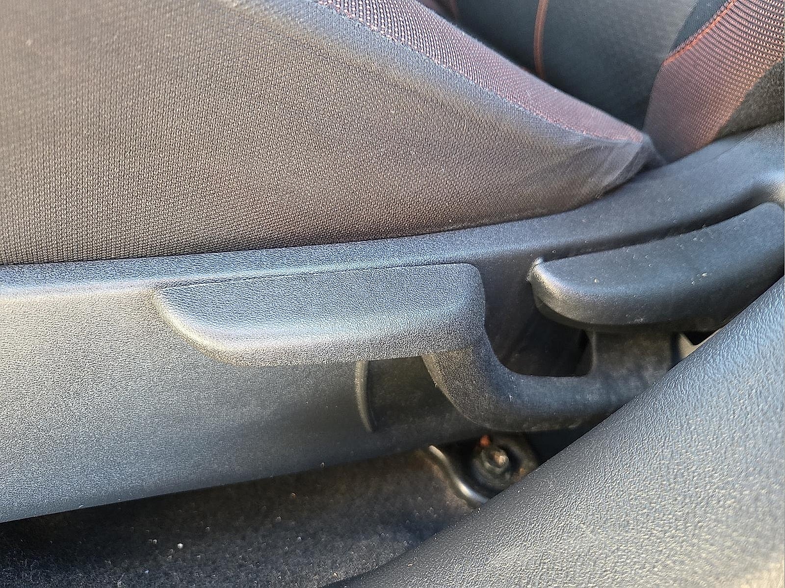 2021 Nissan Versa SR Xtronic CVT