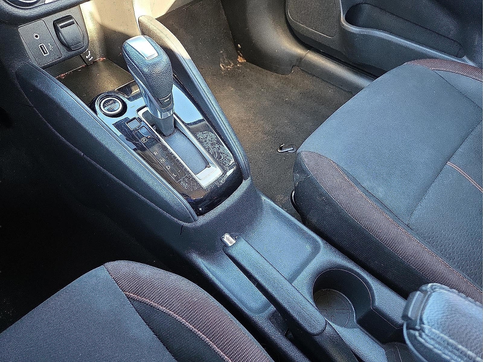 2021 Nissan Versa SR Xtronic CVT